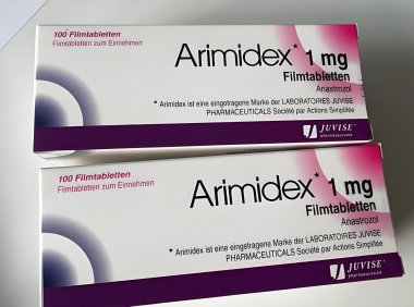 阿那曲唑(Anastrozole)功效作用副作用及剂量使用